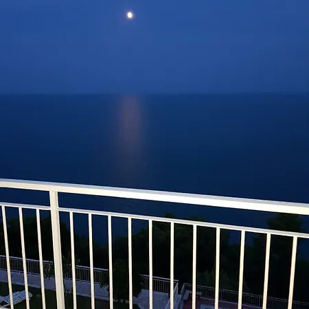 Cala Della Pergola Konukevi Vieste