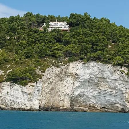 Cala Della Pergola Vieste